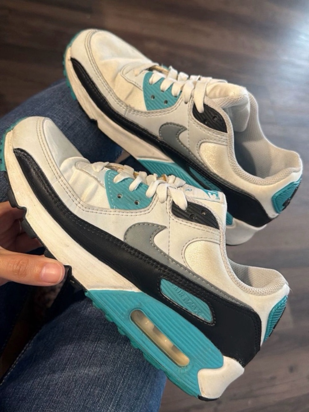 Nike Women’s White Black Teal Athletic Sneakers